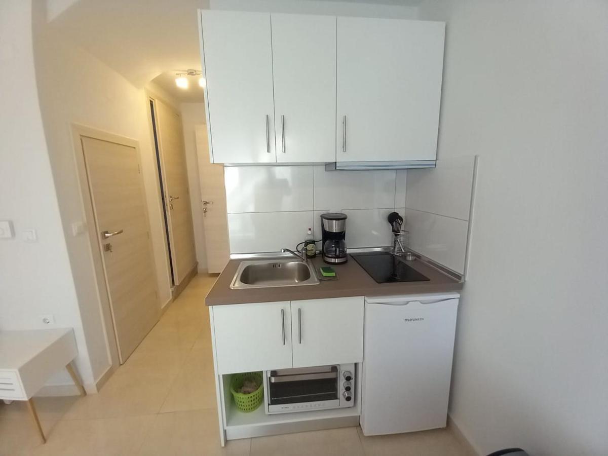 Apartamento Elenis House Néa Péramos Exterior foto