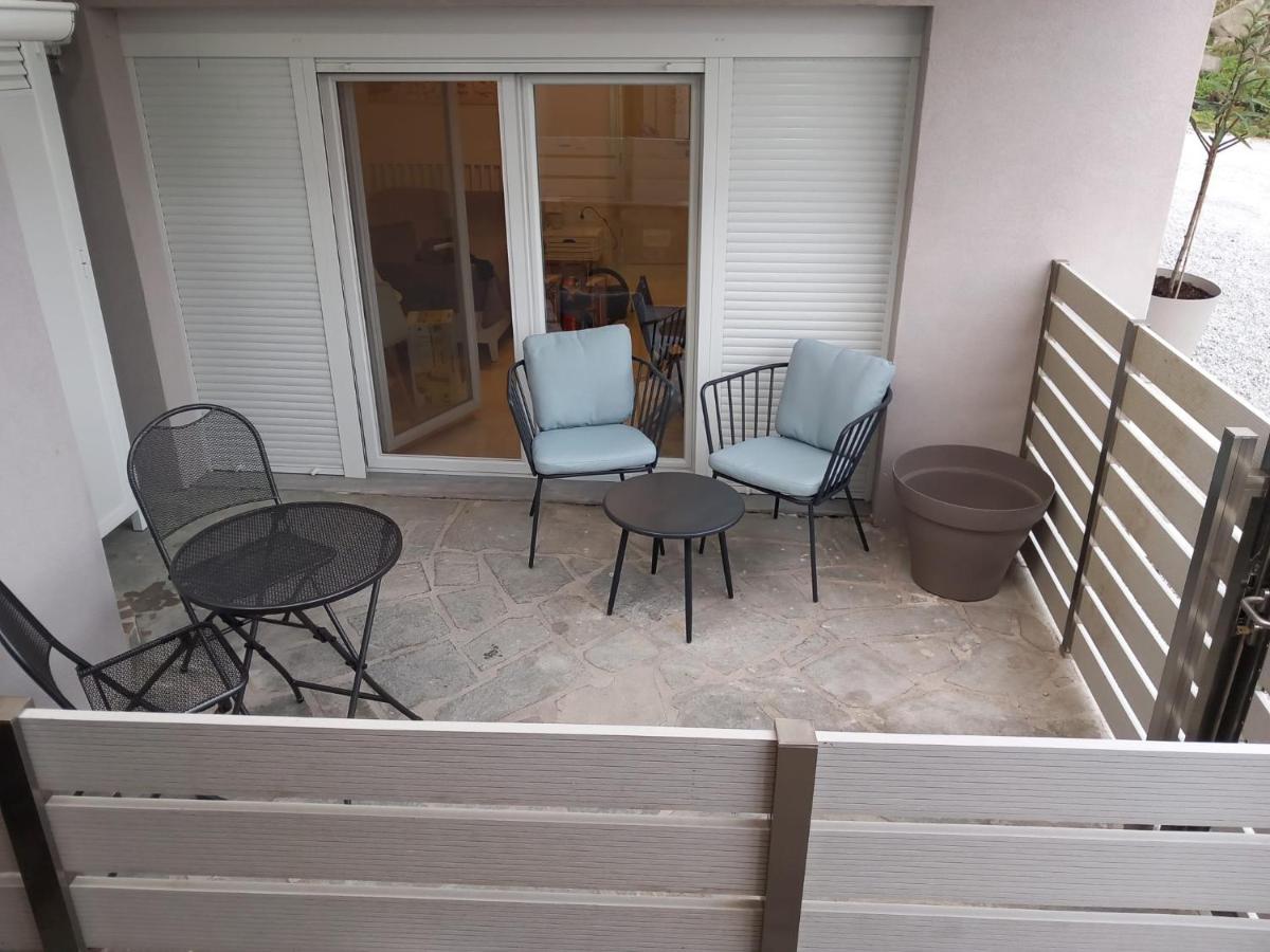 Apartamento Elenis House Néa Péramos Exterior foto