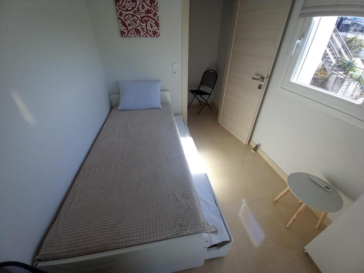 Apartamento Elenis House Néa Péramos Exterior foto